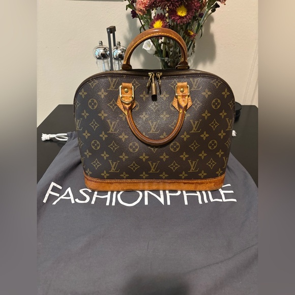 Louis Vuitton Handbags - Louis Vuitton Alma Pm